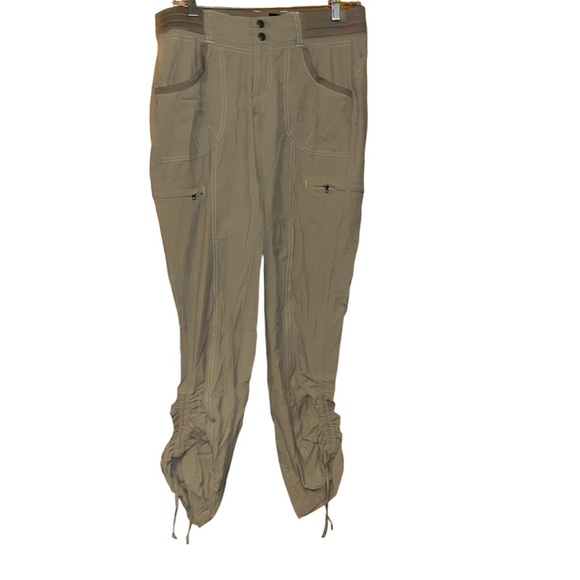 Kuhl Pants - Women Kuhl light tan hiking cargo pants size 6 reg